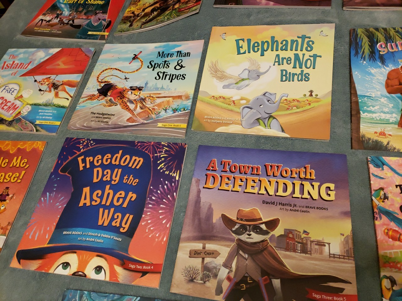 Lot of 17 Brave Books Mixed Saga 1 2 3