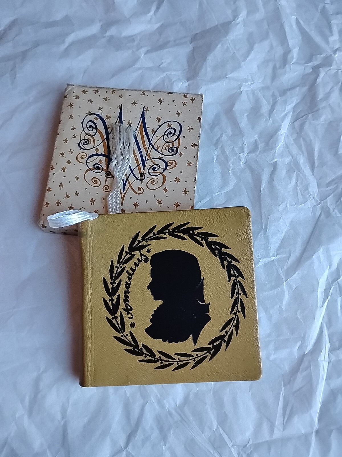 Mozart In Prague 1970 Mini book with Cover VG+ (269)
