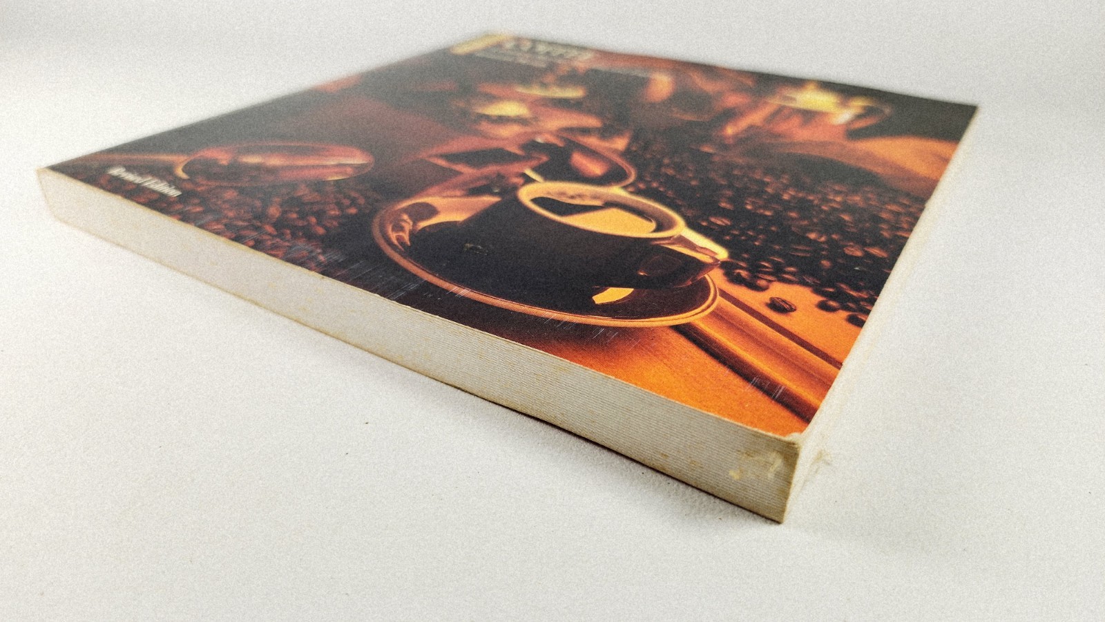 COFFEE A GUIDE TO BUYING BREWING AND ENJOYING By Kenneth Davids 1987