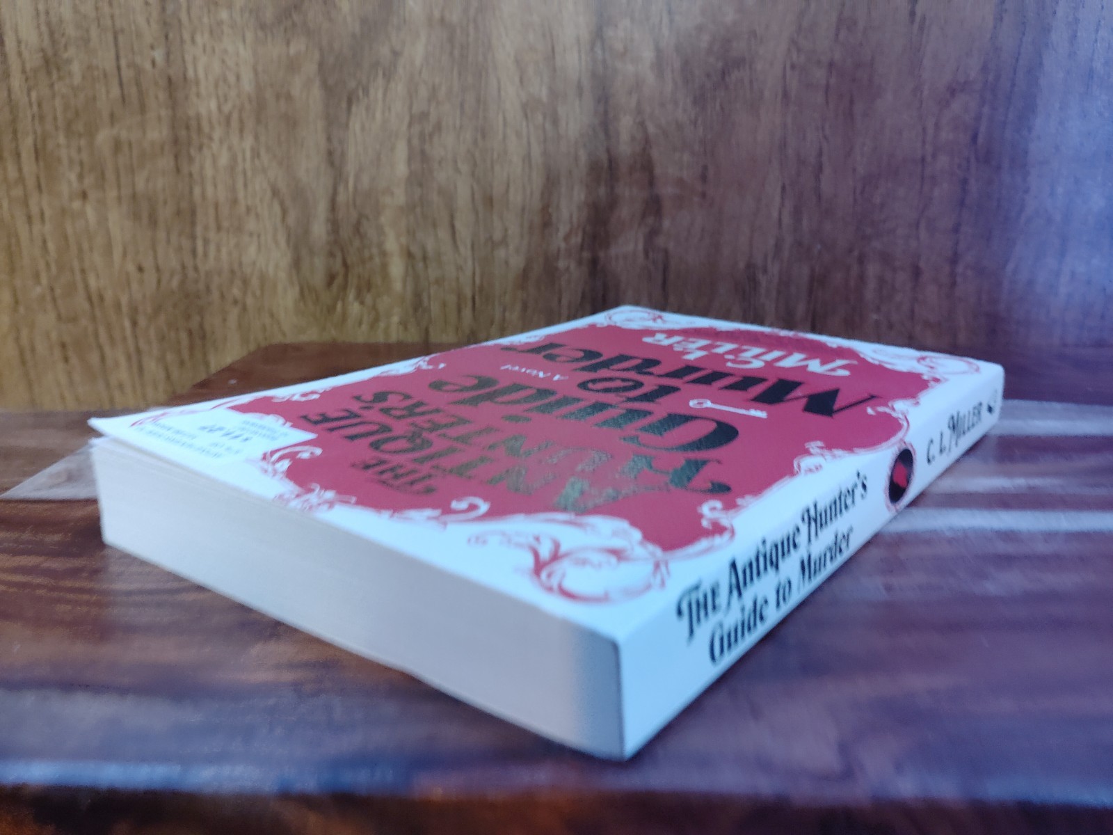 The Antique Hunter’s Guide to Murder C L Miller Trade Paperback Atria Books Myst