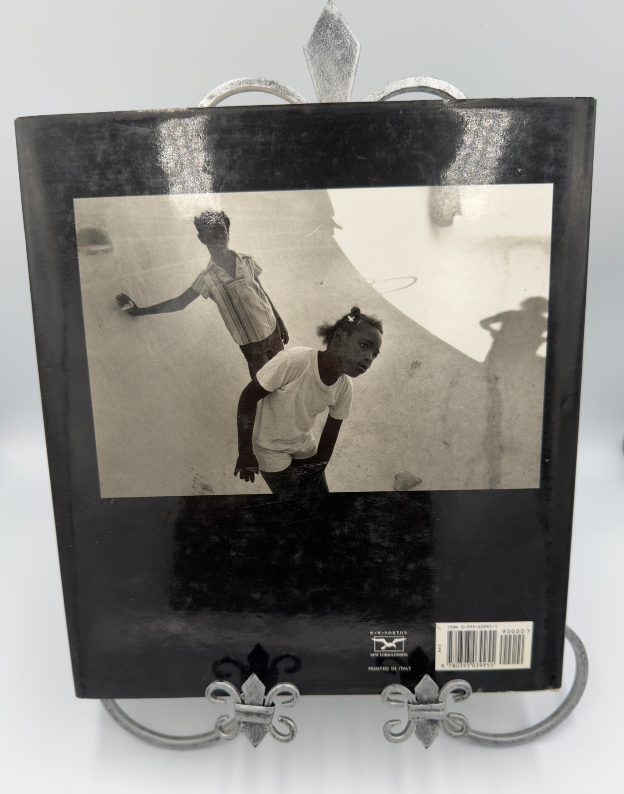 Black in America. First Edition by Eli Reed. Gordon Parks (Foreword)