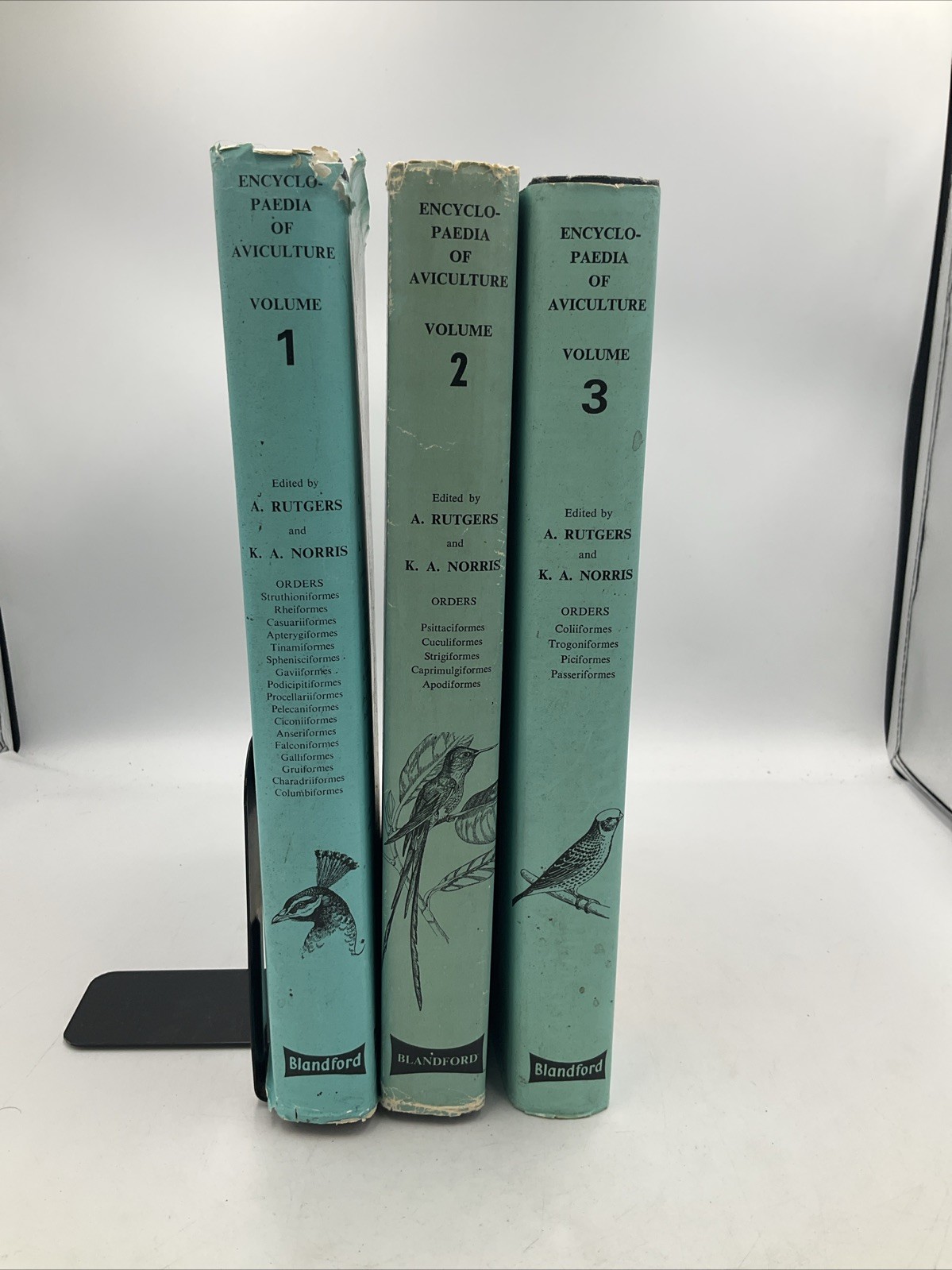 Encyclopedia of aviculture set 3 books, hardcover, blandford press