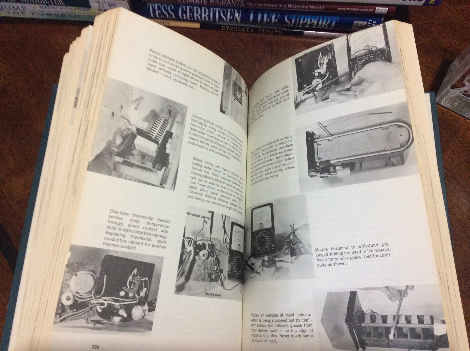 Complete Guide To Home Appliance Repair Evan Powell Times Mirror 1977 HC/DJ