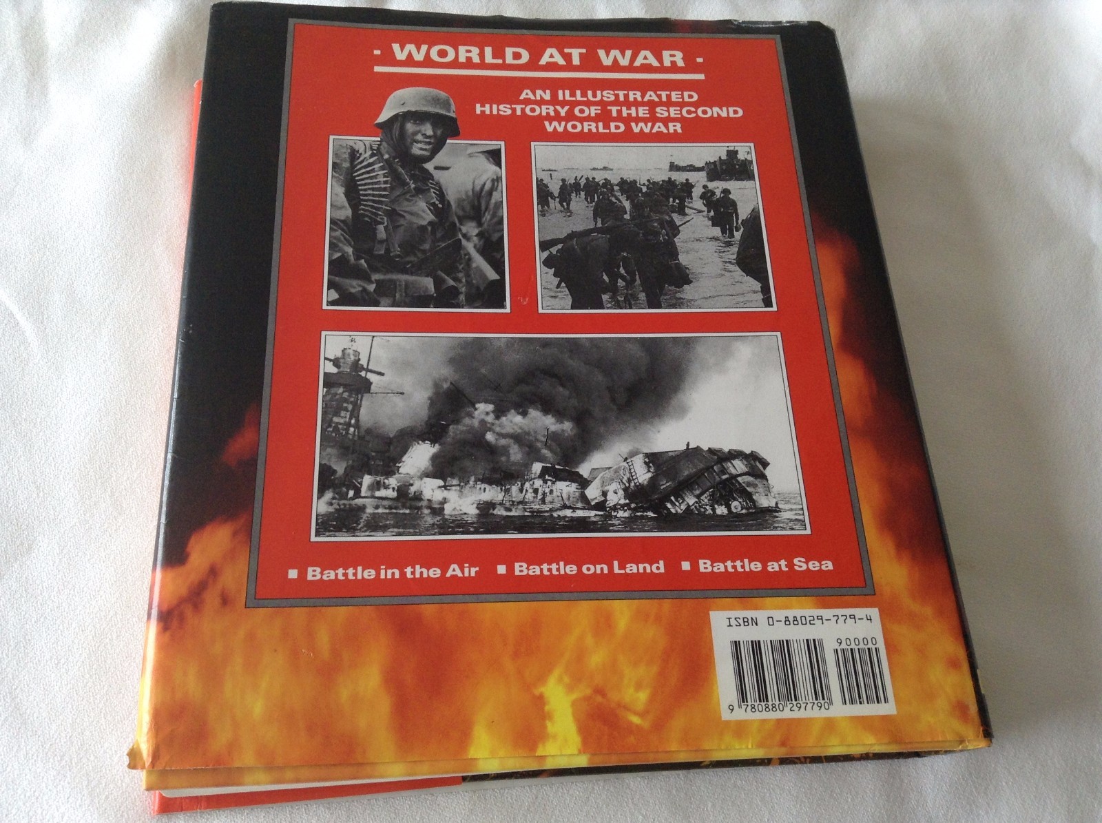 THE WORLD AT WAR, 1939-1945 by Dorset Press, 1991, 528 PAGES, LOTS OF PHOTOS