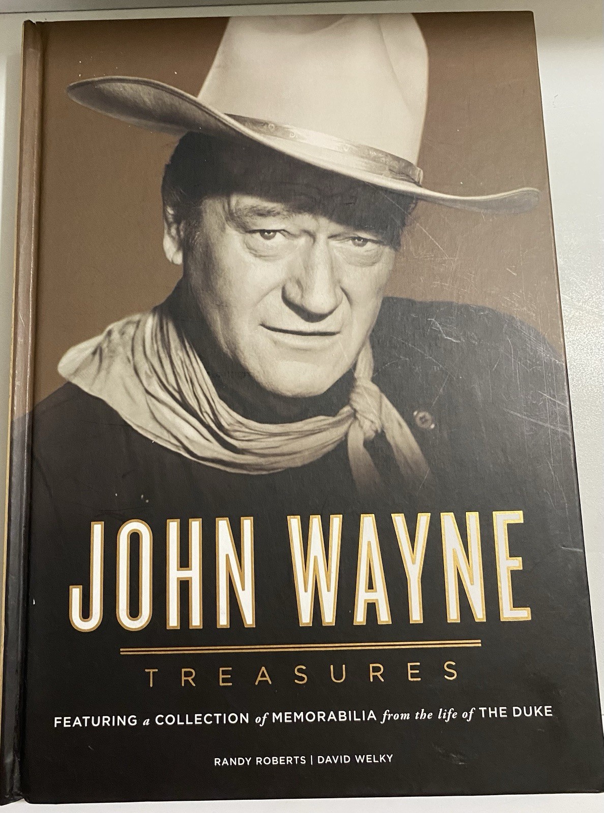 John Wayne-The Duke-Treasures 175 Pages Lots Of Pictures Coffe Table Book