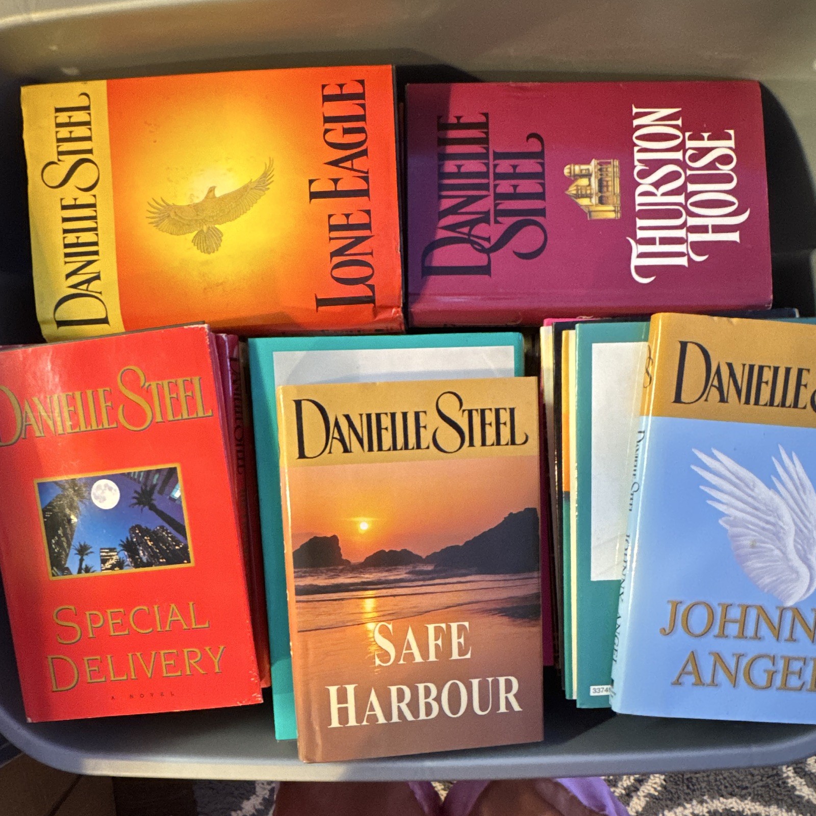 Danielle Steel Hardcover Fiction Novel Lot 60 Dust Jackets Romance Titles