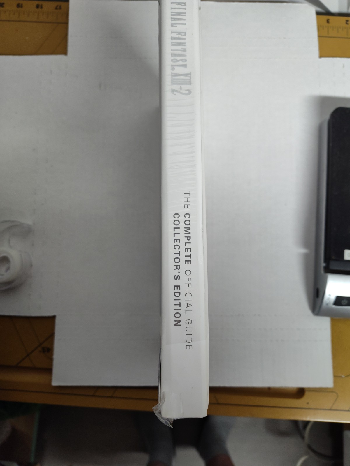 Final Fantasy XIII-2 : The Complete Official Guide – Collector’s Edition *READ*