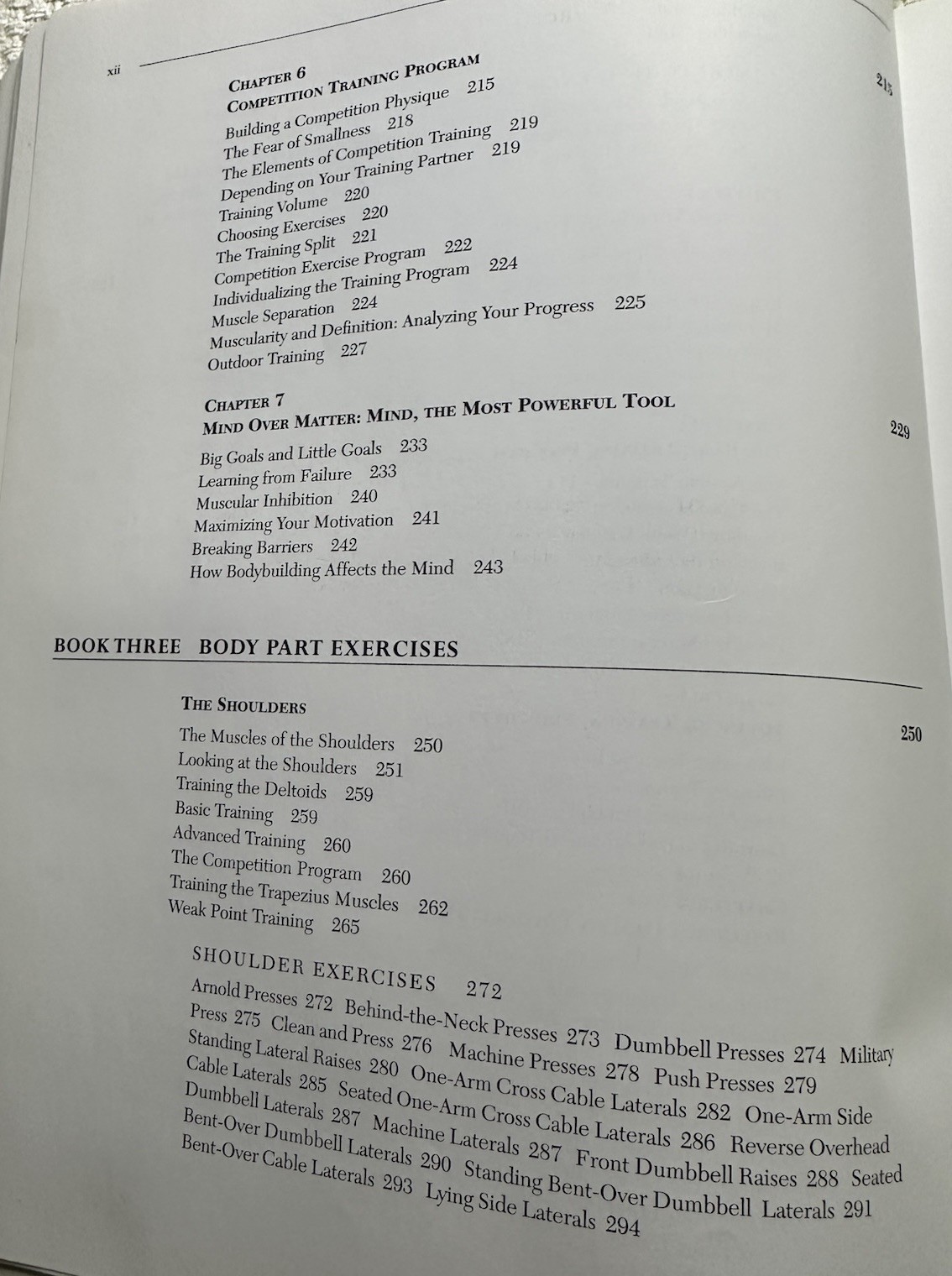 The New Encyclopedia of Modern Bodybuilding by Arnold Schwarzenegger Paperback