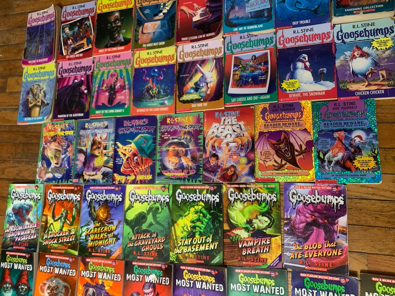 Lot of 68 Goosebumps /R.L Stine Some VTG ’90 Fear Street Most Wanted Horror VHS