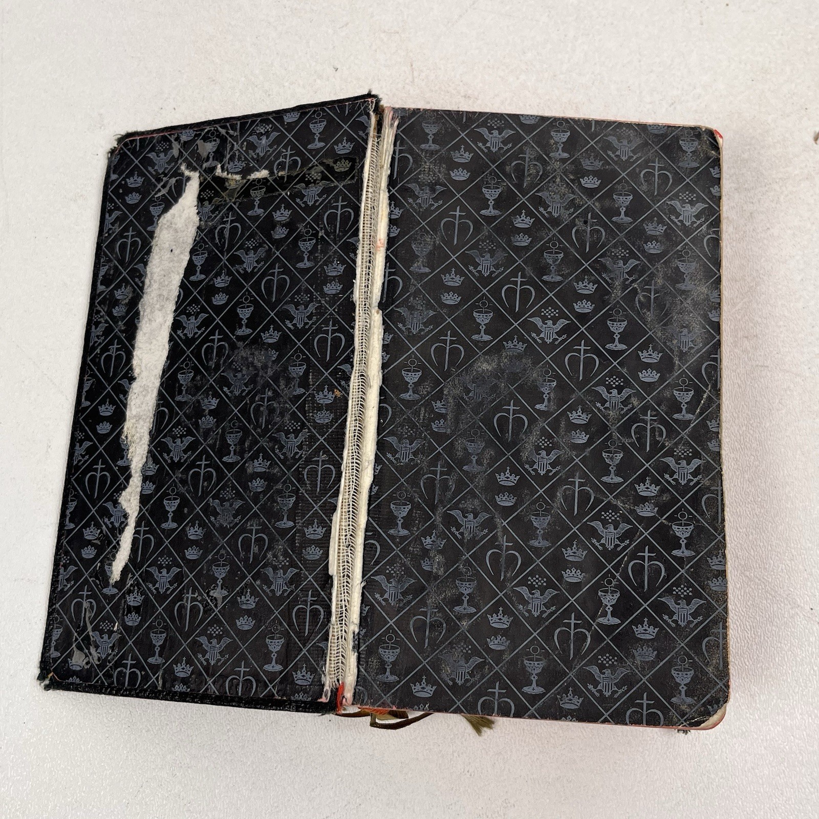The New Marian Missal for Daily Mass Juergens 1957 Color Illustrations