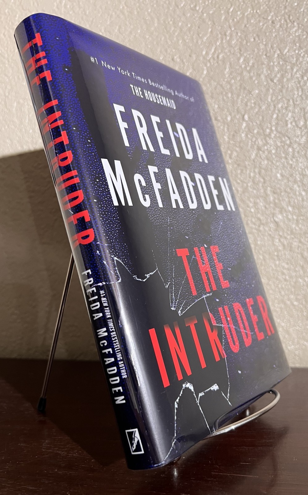 THE INTRUDER by Freida McFadden (2025, Hardcover) 1st/2nd – Sprayed Edges Deluxe