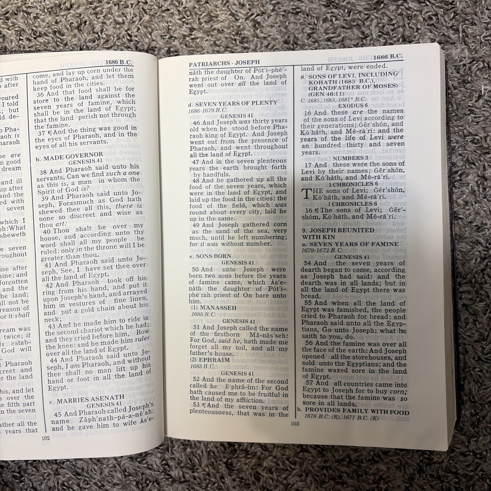 The Chronological Bible(Large Print) King James Version – Kroeze Brothers World