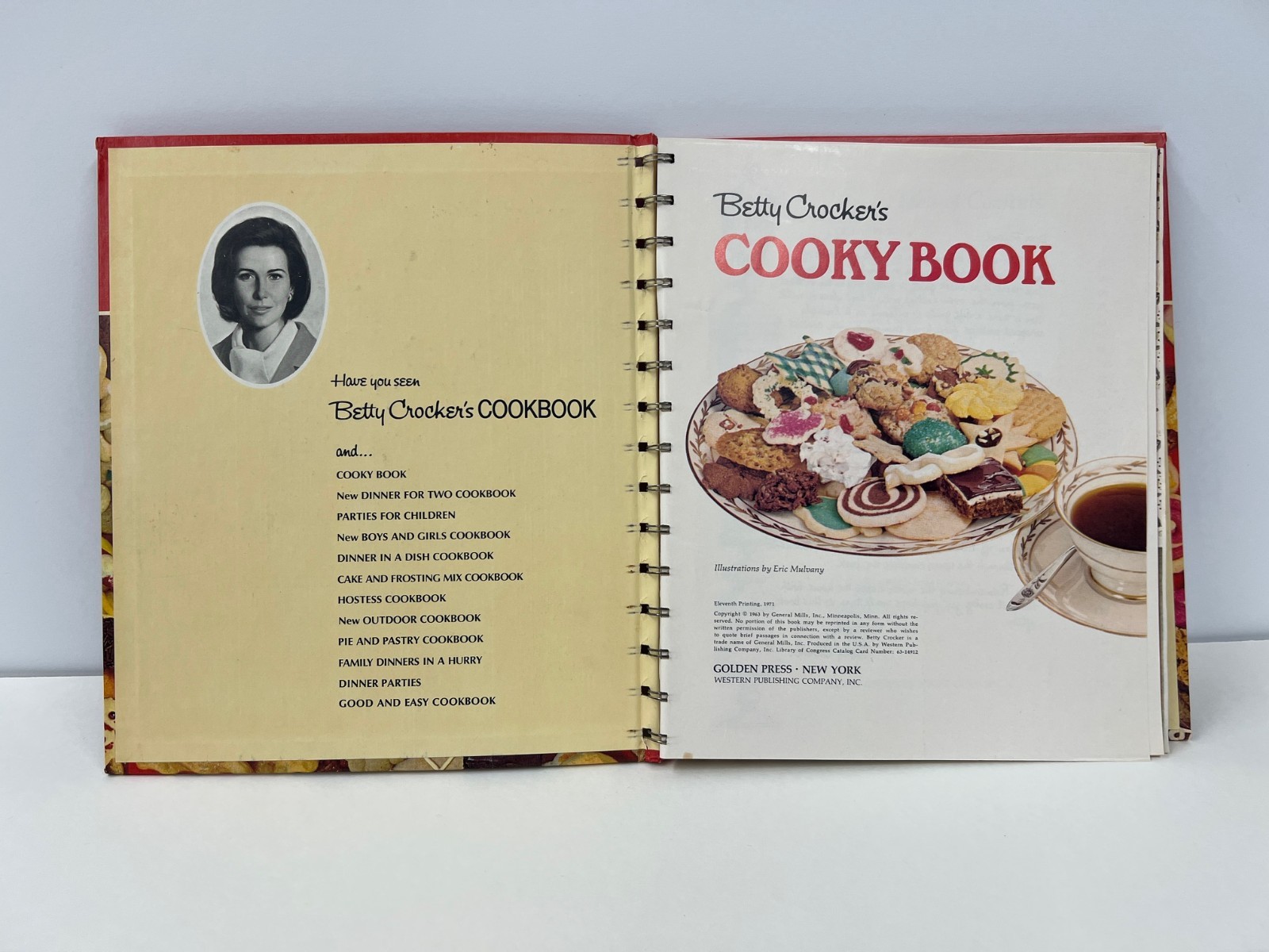 Vtg Betty Crocker’s Cooky Book 1971 – 11th Printing 156 Pages Spiral Bound