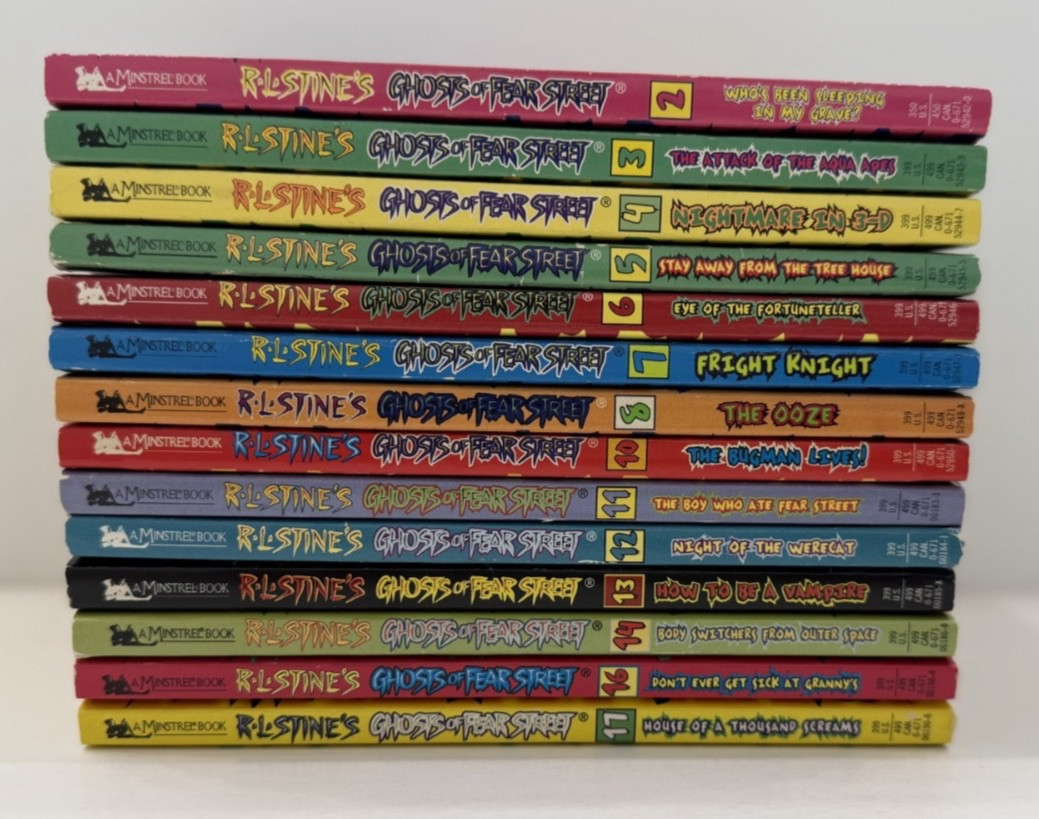 Lot of 14 Like New Vtg RL Stine Ghosts of Fear Street ppbs 13 are 1st print