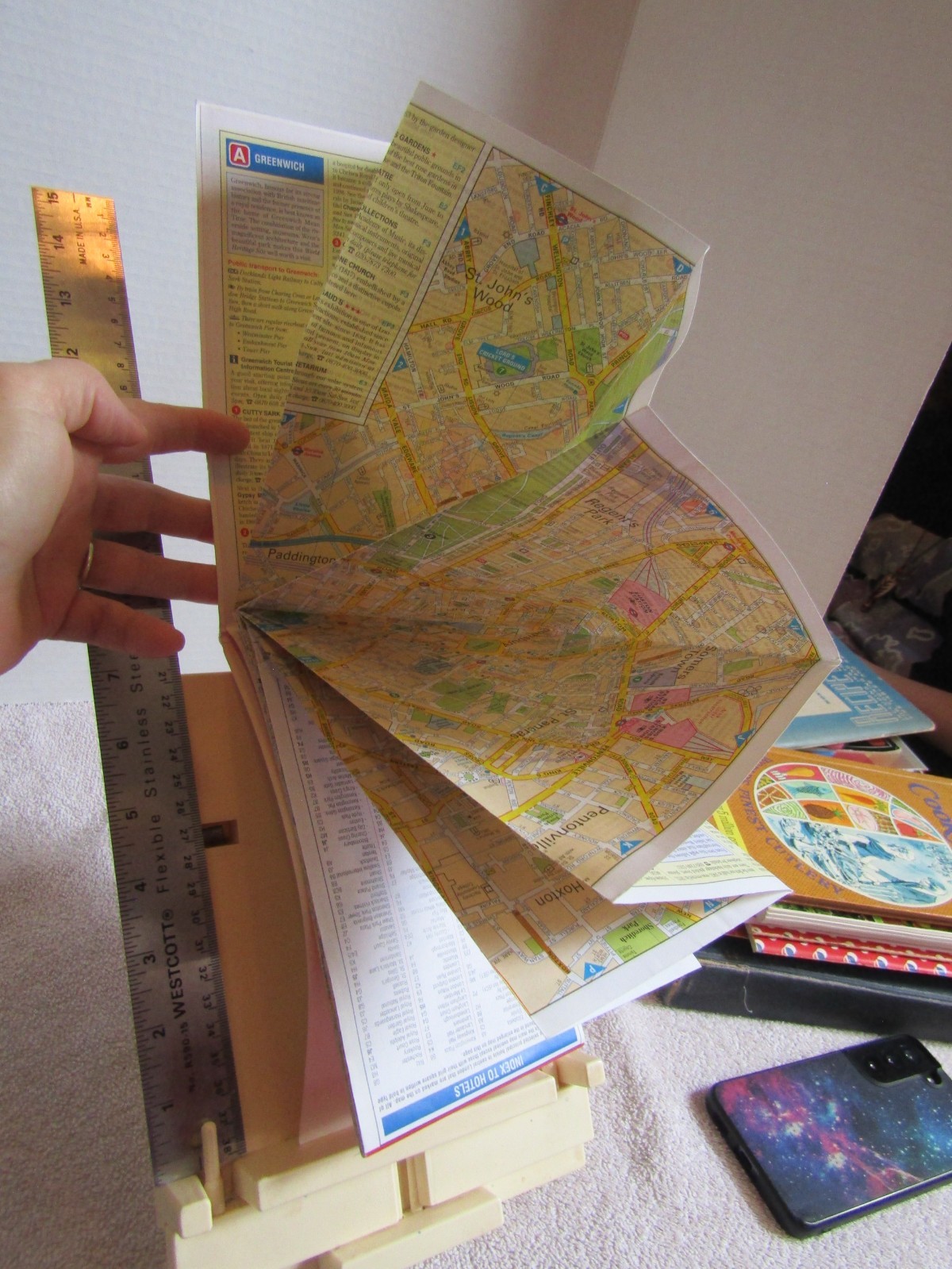Visitors‘ London Map and Guide Bensons MapGuides Sheet map, folded 2nd ed 2002