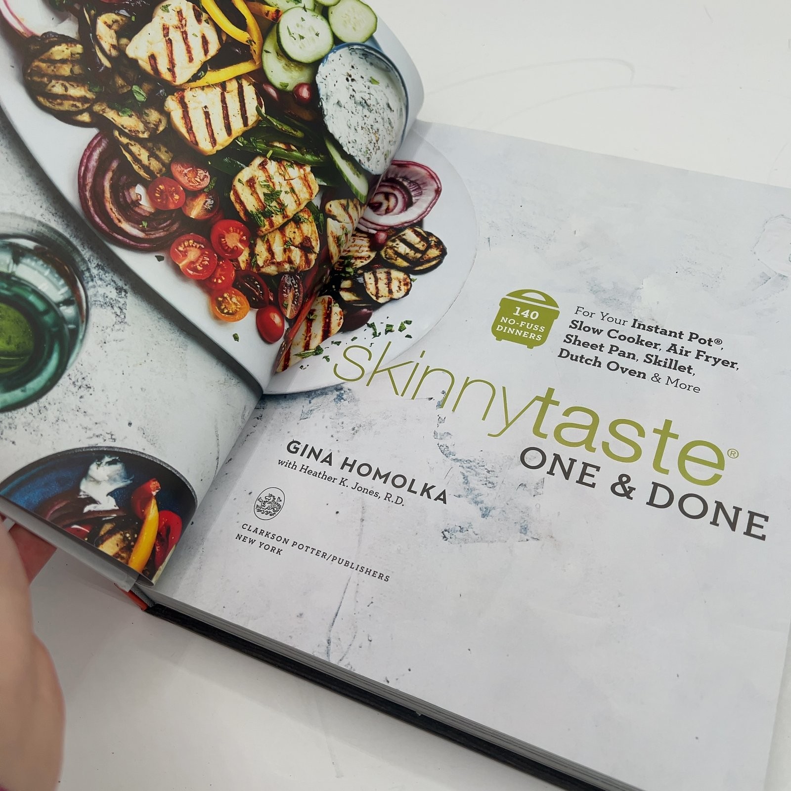 Skinnytaste One & Done Cookbook & Better Homes 13×9 Pan Can Cookbooks Recipes
