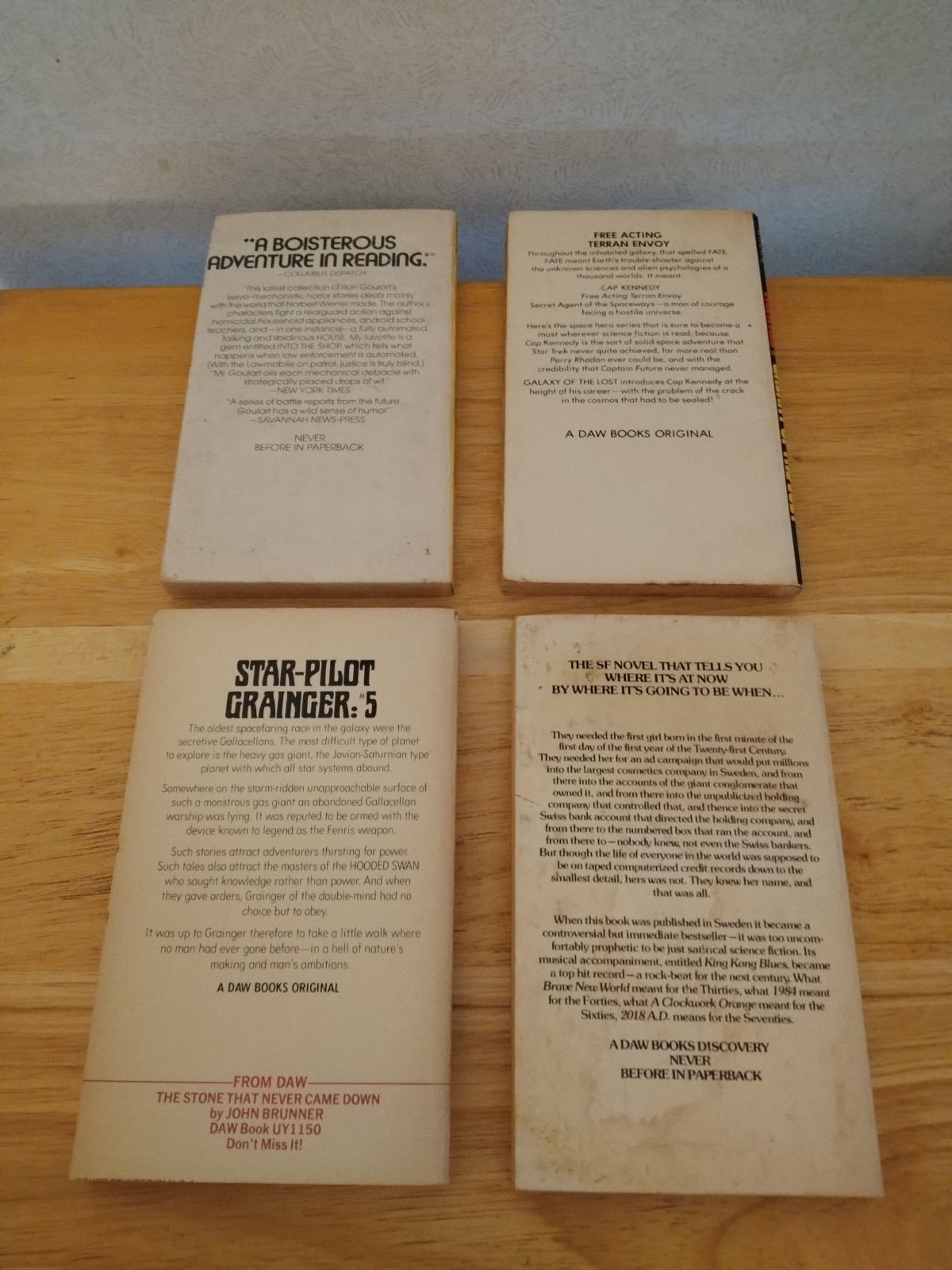 Vintage Sci-Fi Fantasy Daw Books Paperback Lot Of 10 – 1970s 1980s