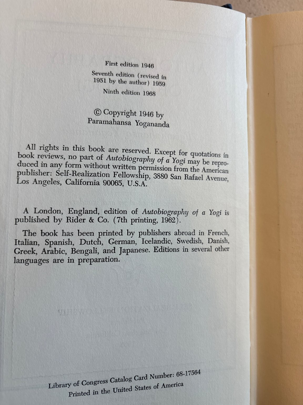 Autobiography of a Yogi Paramahansa Yogananda 1968 Self-Realization Fellowship