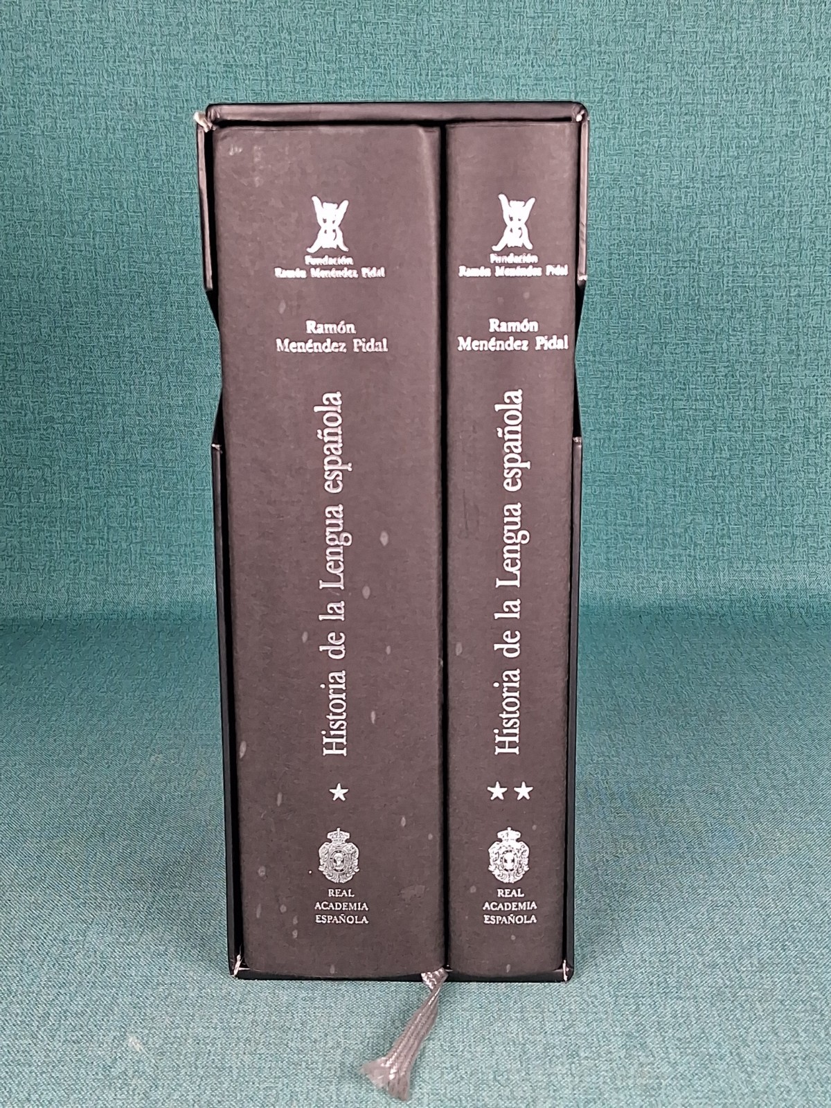 Historia de La Lenqua Espanola by Ramon Menedez Pidal Volums I & II w/ Case