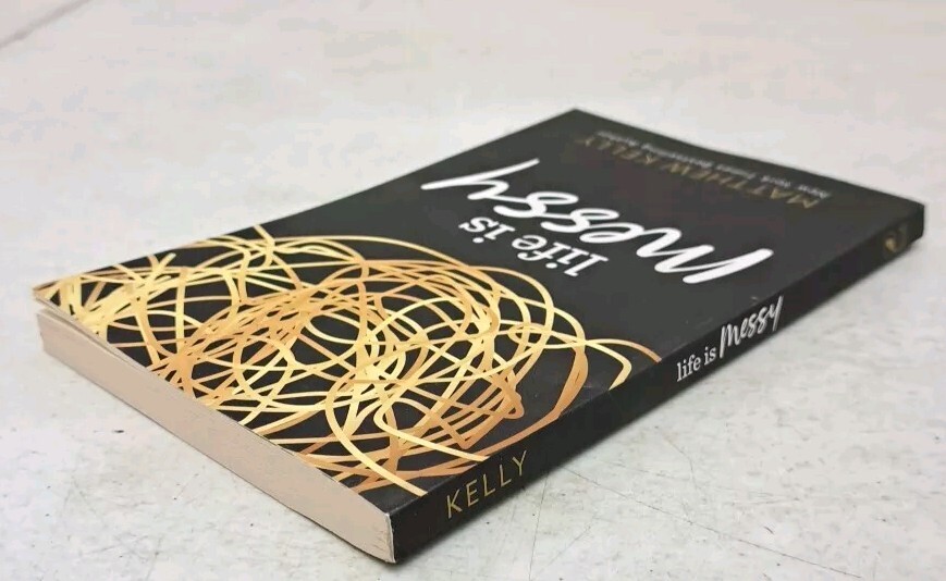 RARE Promo Copy-Life is Messy by Matthew Kelly