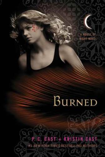 Burned: A House of Night Novel (House of Night Novels) – Paperback – GOOD
