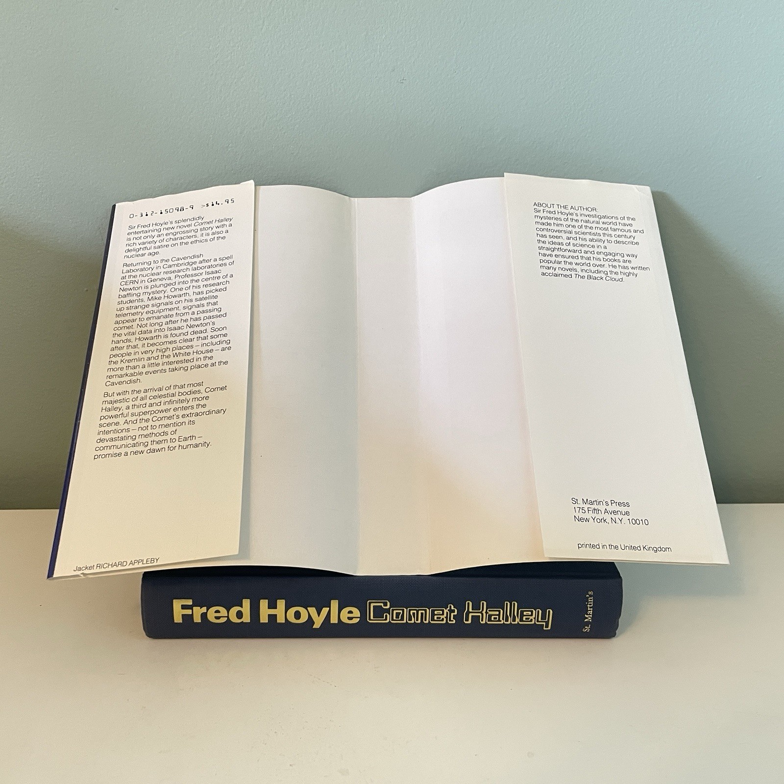 Comet Halley by Fred Hoyle (1985 St. Martin’s Press, Hardcover DJ 1st/1st VG)