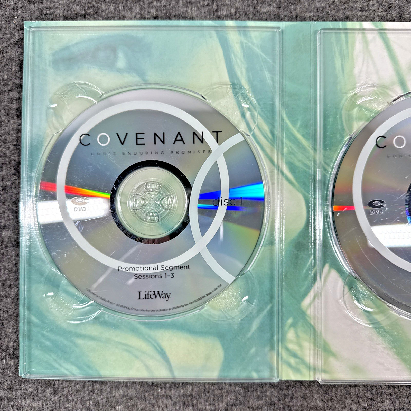 Covenant: Gods Enduring Promises, Kay Arthur, 3-Disc DVD & Study Guide Set w/Box