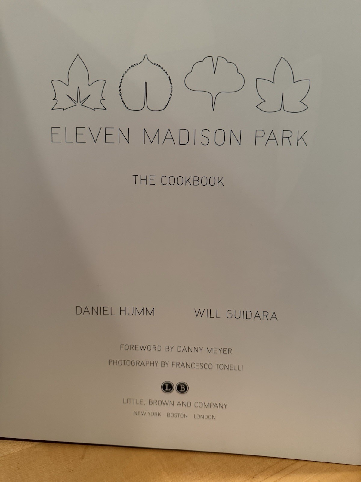 Eleven Madison Park : Cookbook by Daniel Humm & Will Guidara (2011, Hardcover)