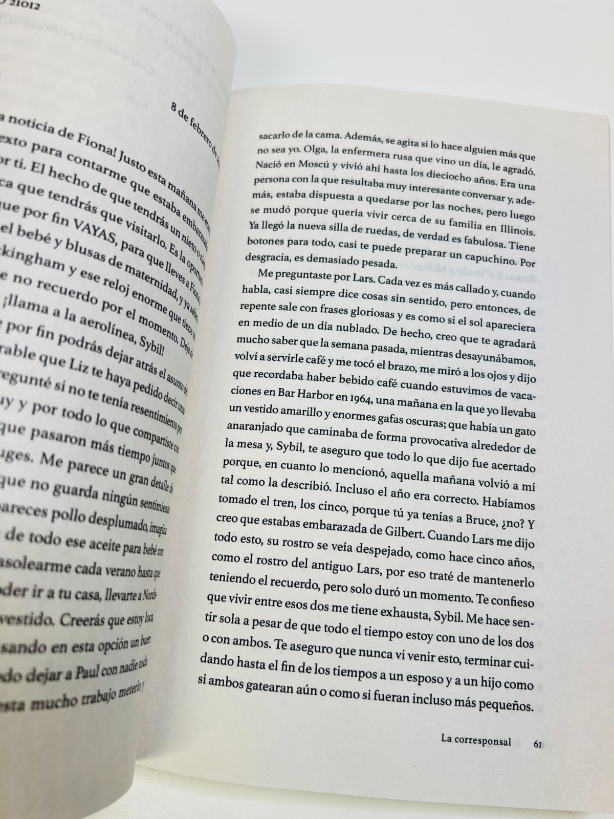 La Corresponsal by Virginia Evans (IN SPANISH – EN ESPANOL)