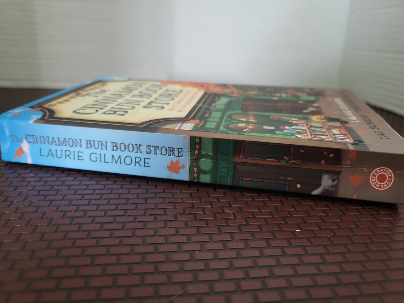 Cinnamon Bun Book Store by Laurie Gilmore (2024, Paperback)