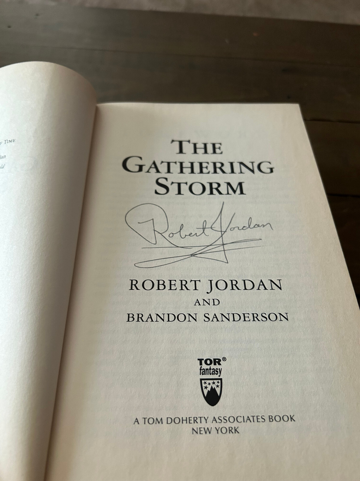 Wheel of Time Ser.: The Gathering Storm : Book Twelve of the Wheel of Time by…