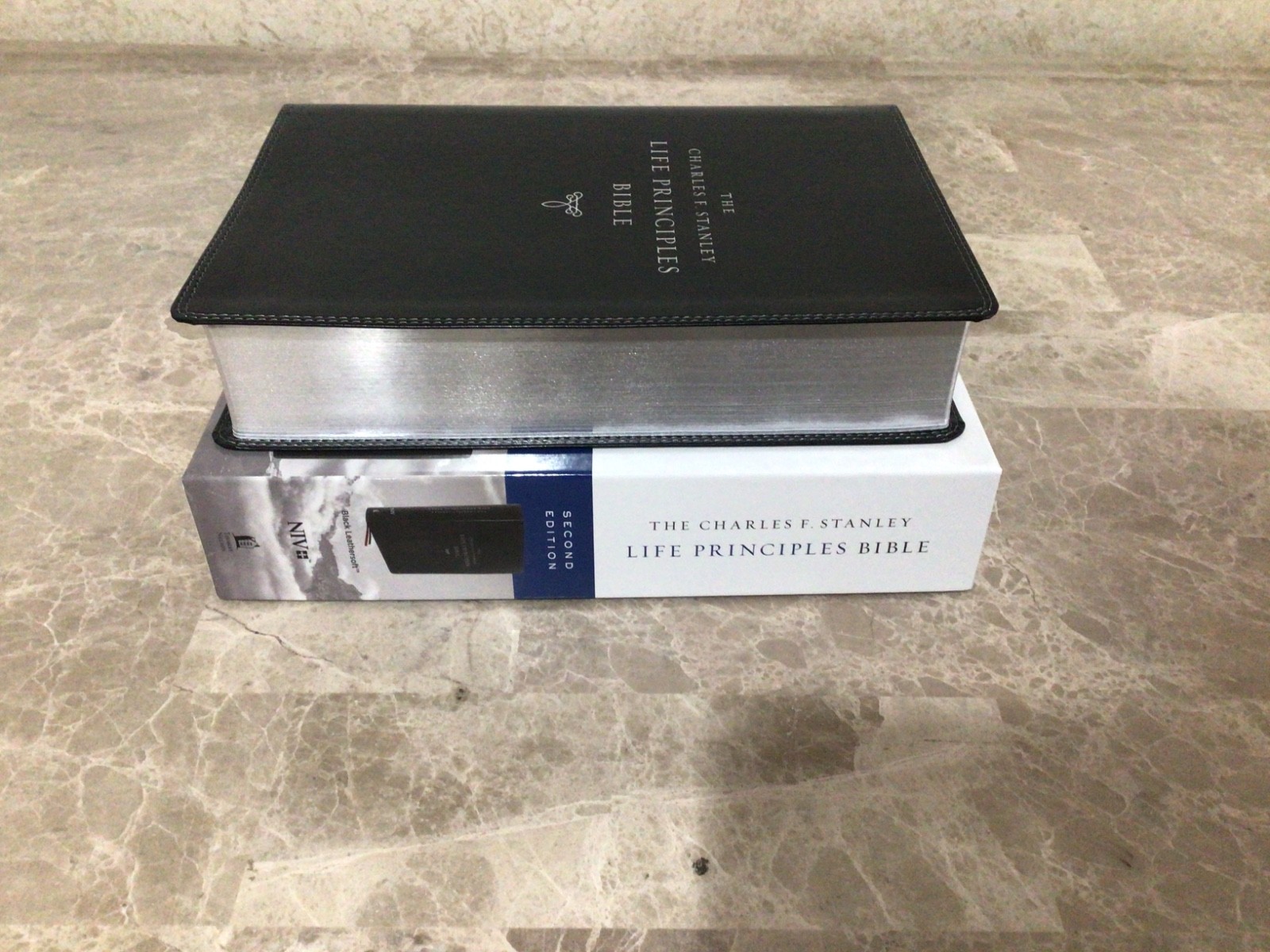 NIV Bible Charles F. Stanley Life Principles Black Leathersoft 2nd Edition