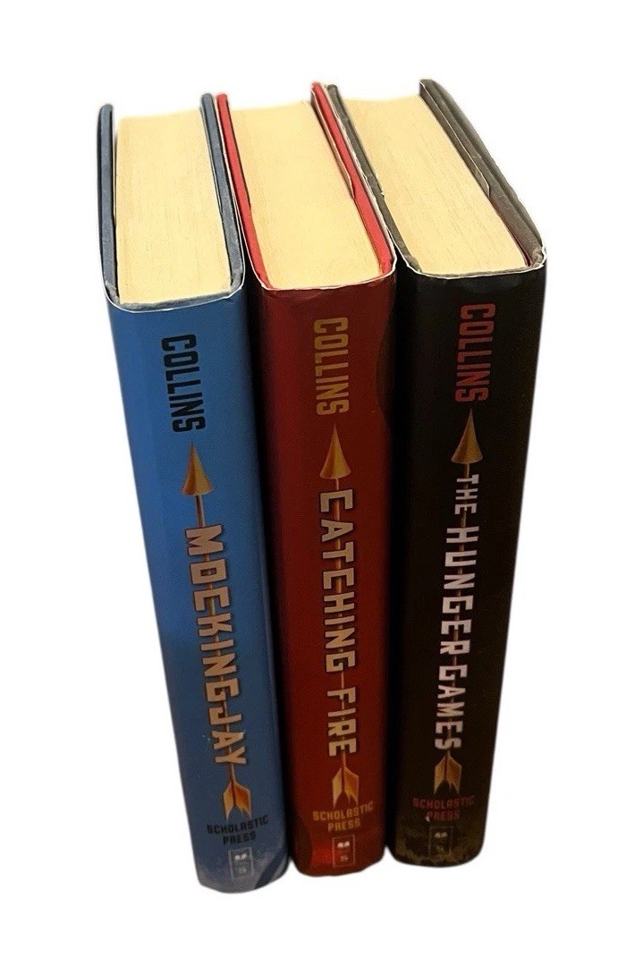 The Hunger Games Ser.: The Hunger Games Trilogy Boxed Set Set by Suzanne Collins