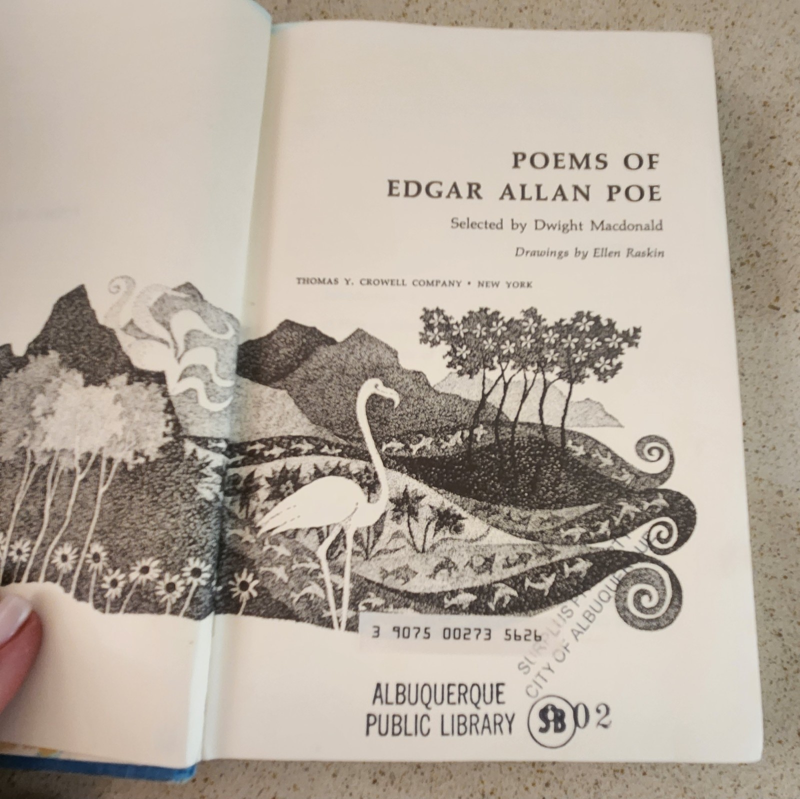 Poems of Edgar Allan Poe Selected by Dwight Macdonald Drawings Ellen Raskin HC