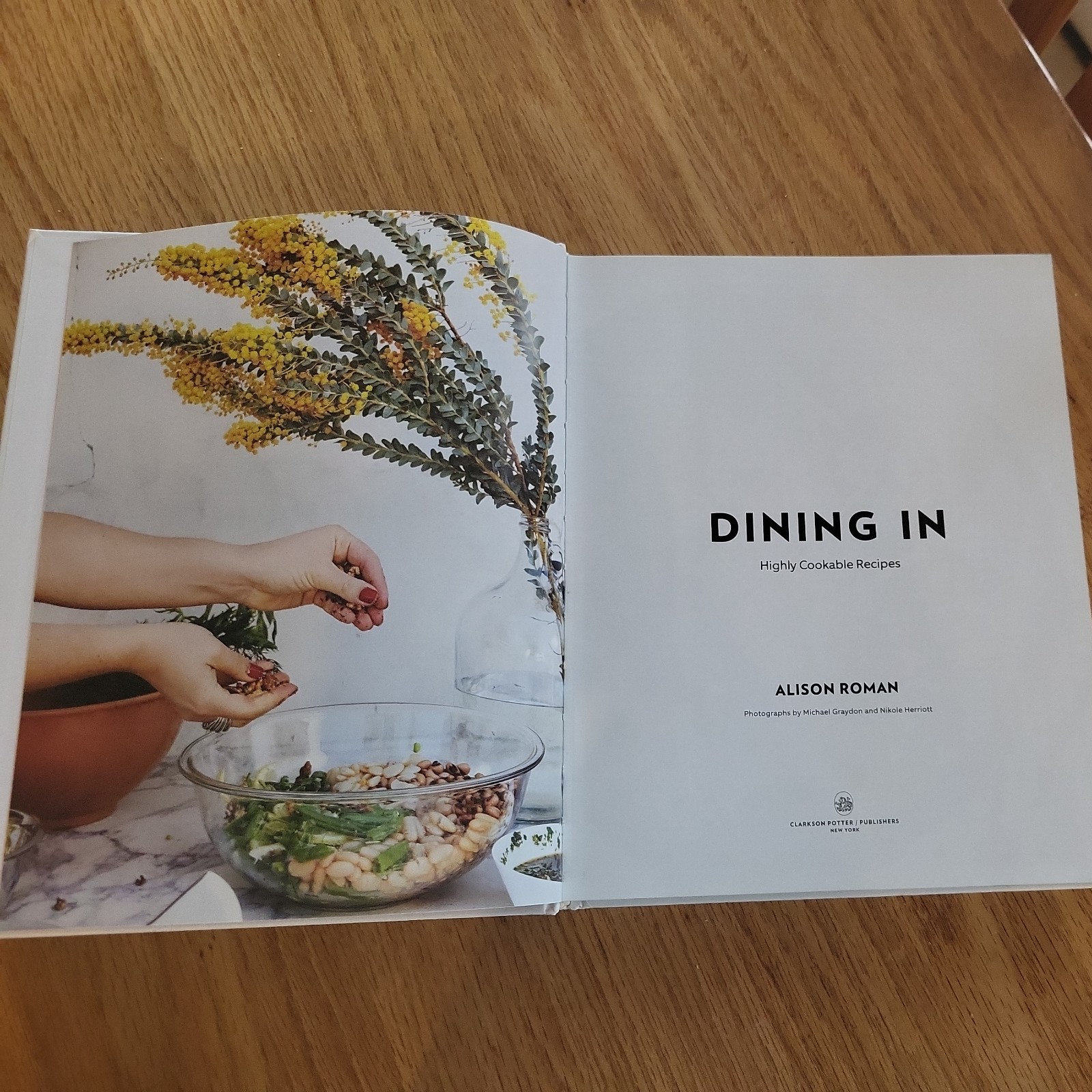 Dining In : Highly Cookable Recipes: a Cookbook by Alison Roman (2017,…