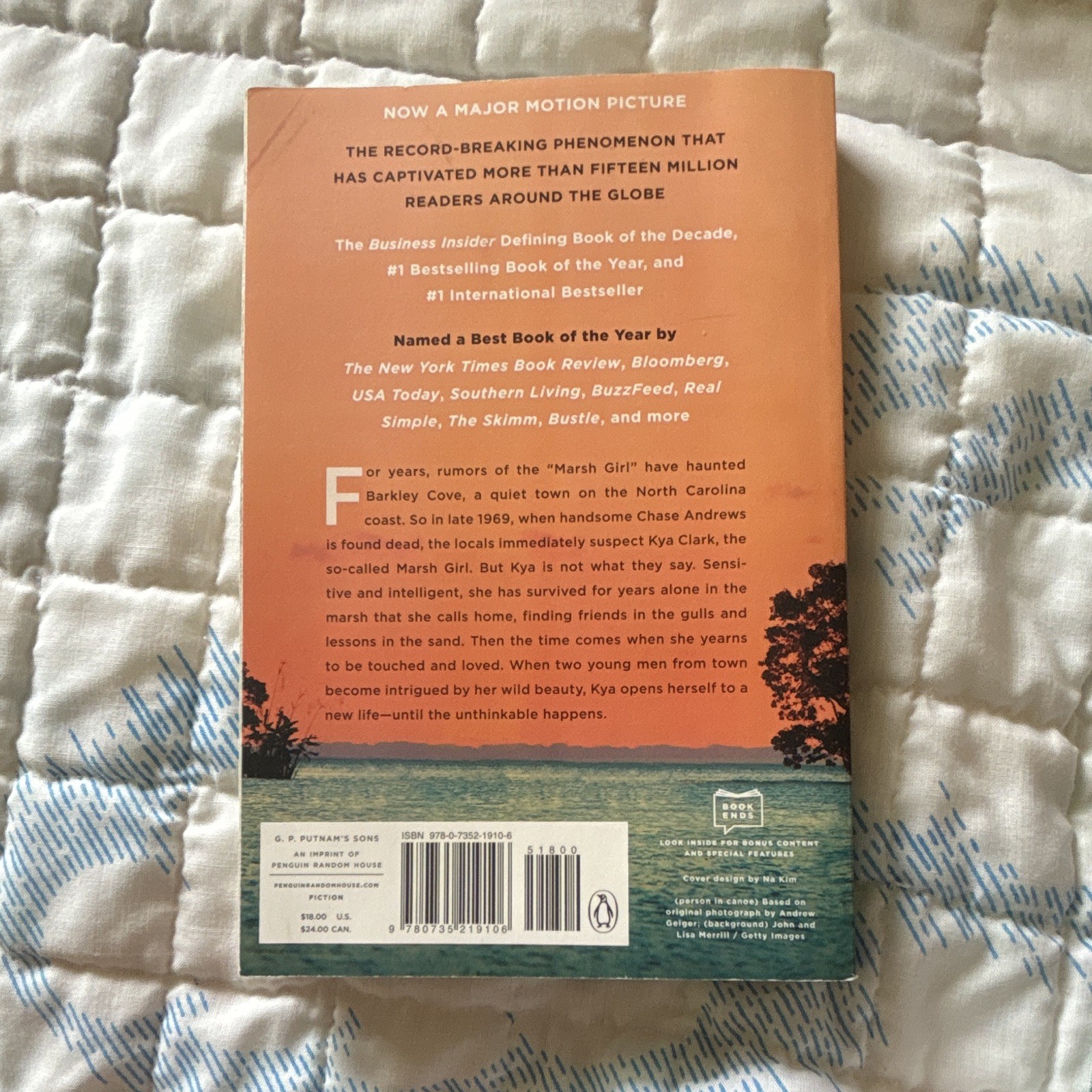 Delia Owens Where the Crawdads Sing — Trade Paperback (2021)