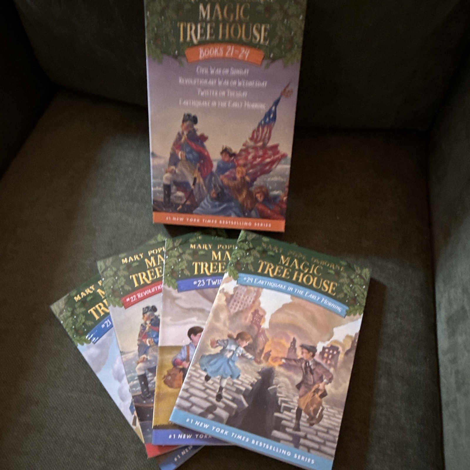 Mary Pope Osborne Magic Tree House Ser. Books 21-24 Illustrated Box Set