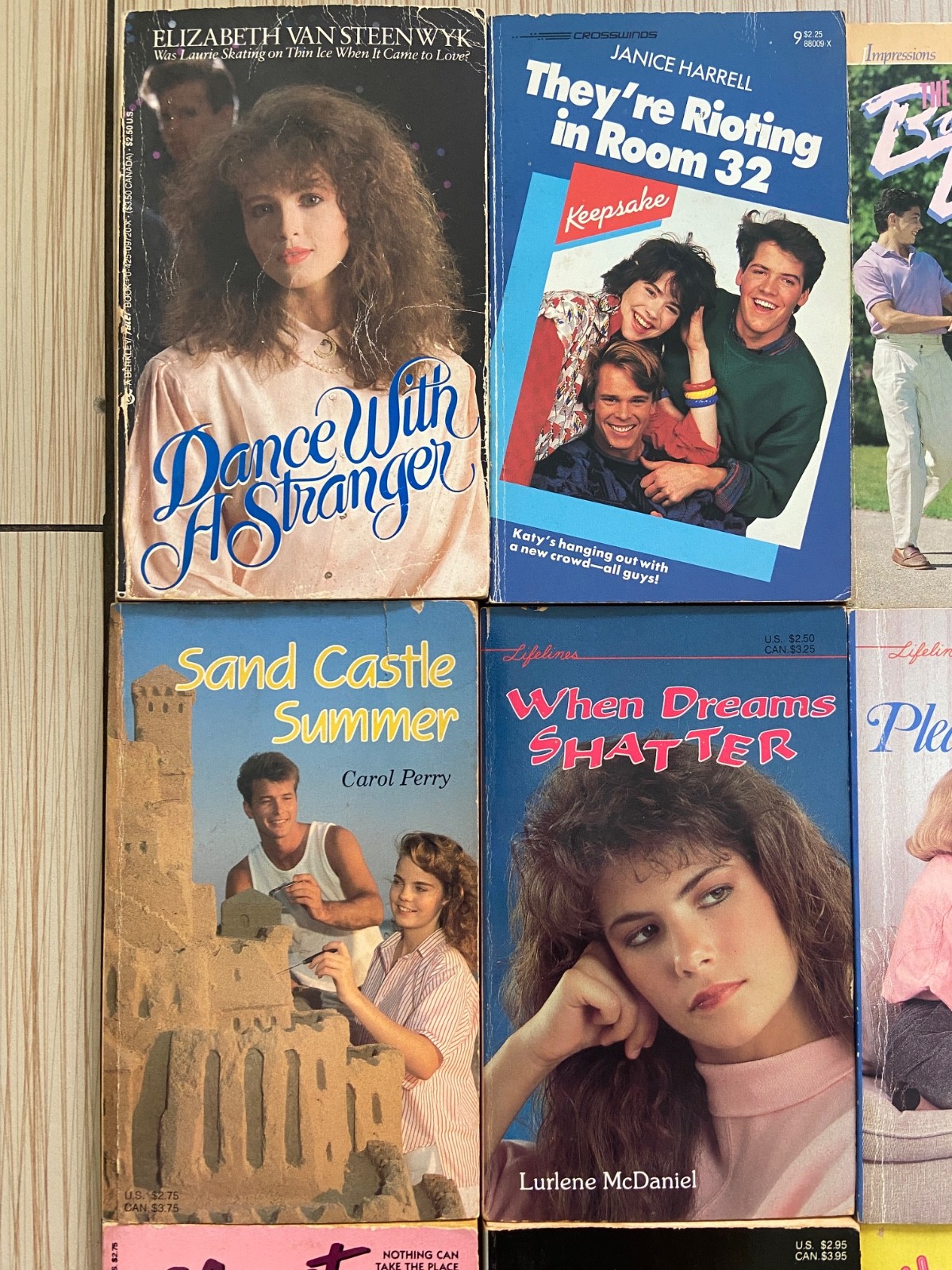 25 Vintage 1980s Teen Paperbacks – Peak Mall Hair & Teen Drama!