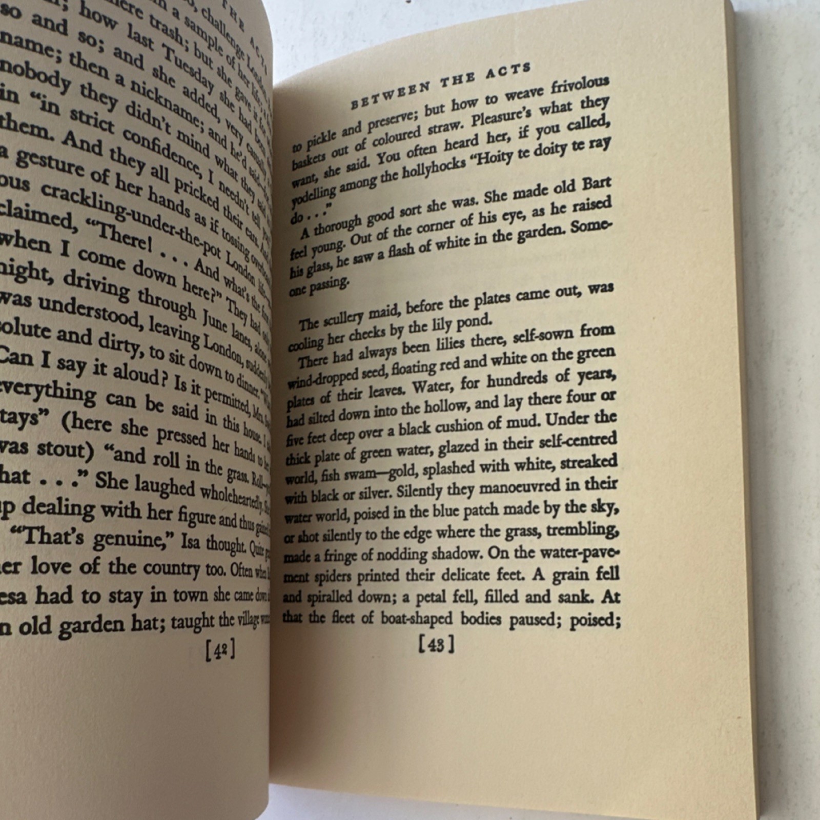 Virginia Woolf Paperback Fiction Set