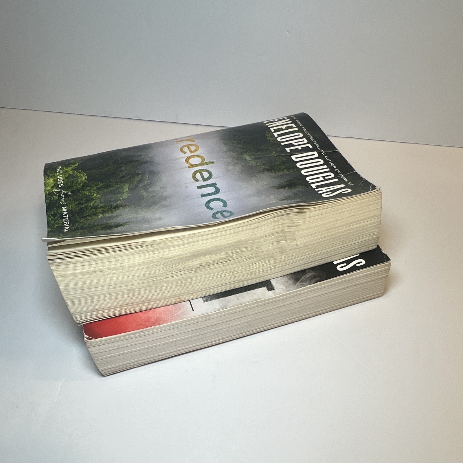 Penelope Douglas Credence & Corrupt PB 2-Book Set Devil’s Night Bonus Berkley