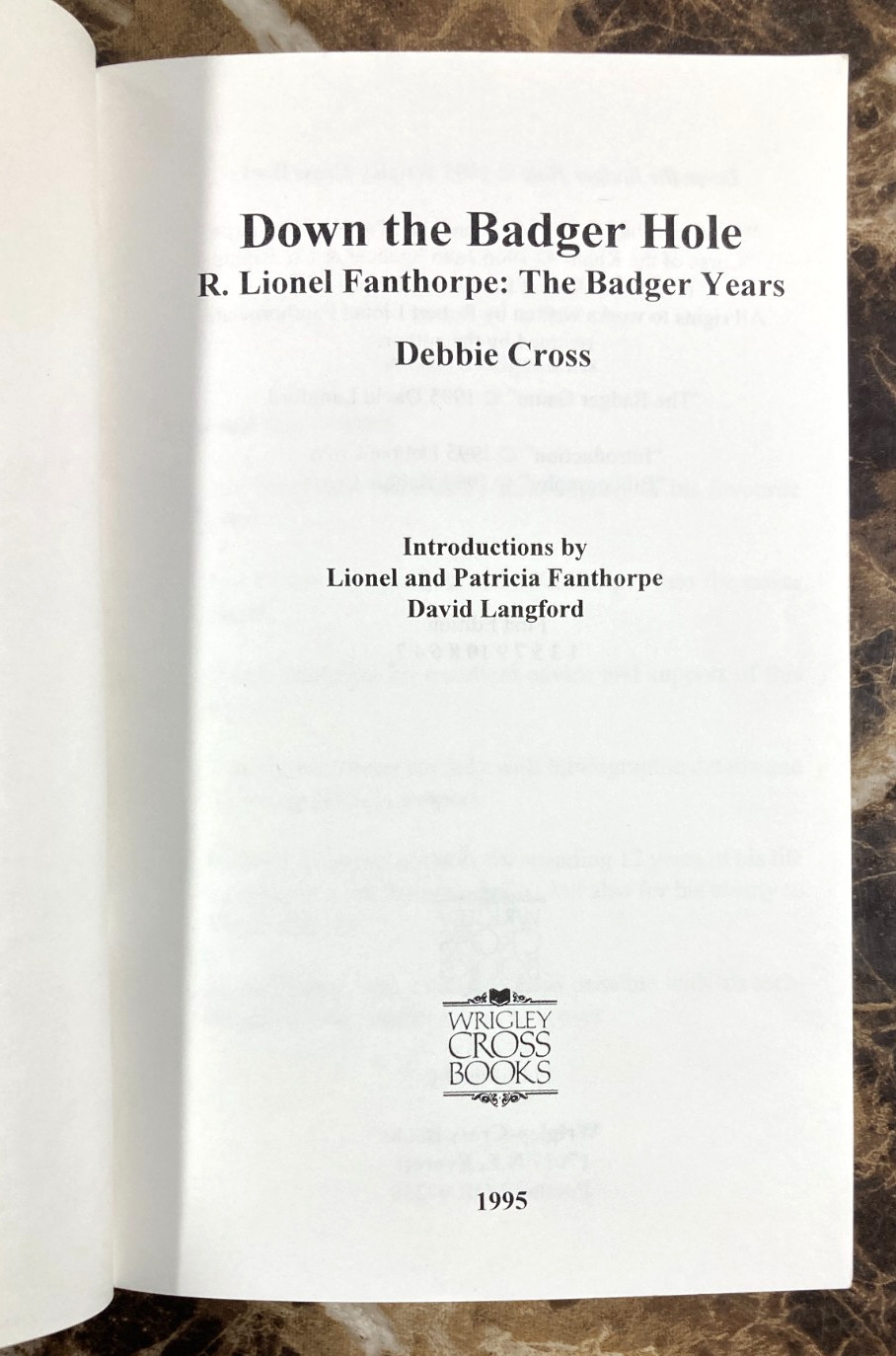 Down The Badger Hole – R. Lionel Fanthorpe The Badger Years By Debbie Cross 1995