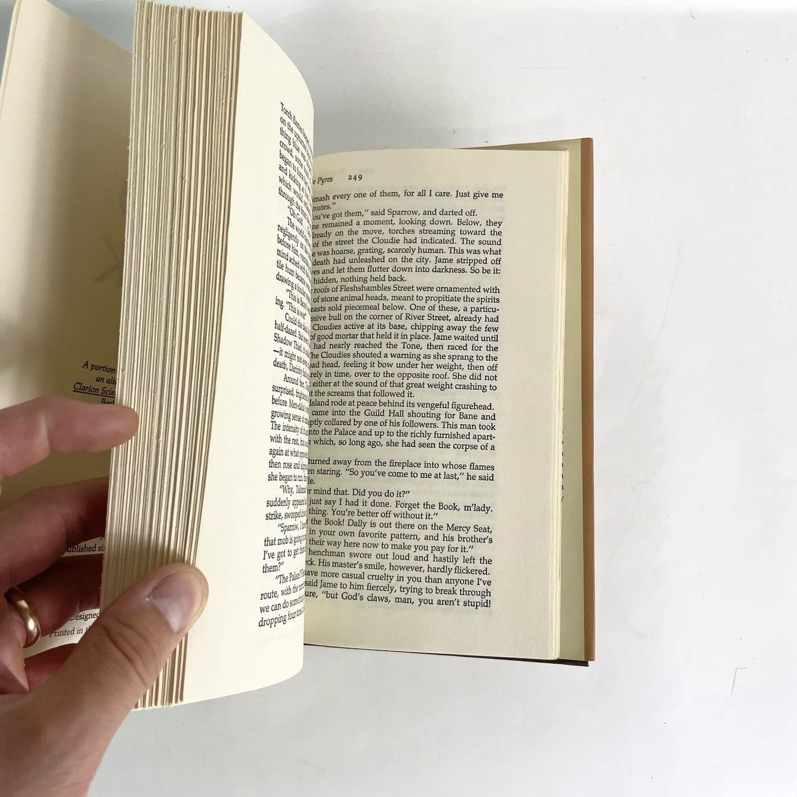 God Stalk – P.C. Hodgell Hardcover Dust Jacket – 1982 – Excellent Condition