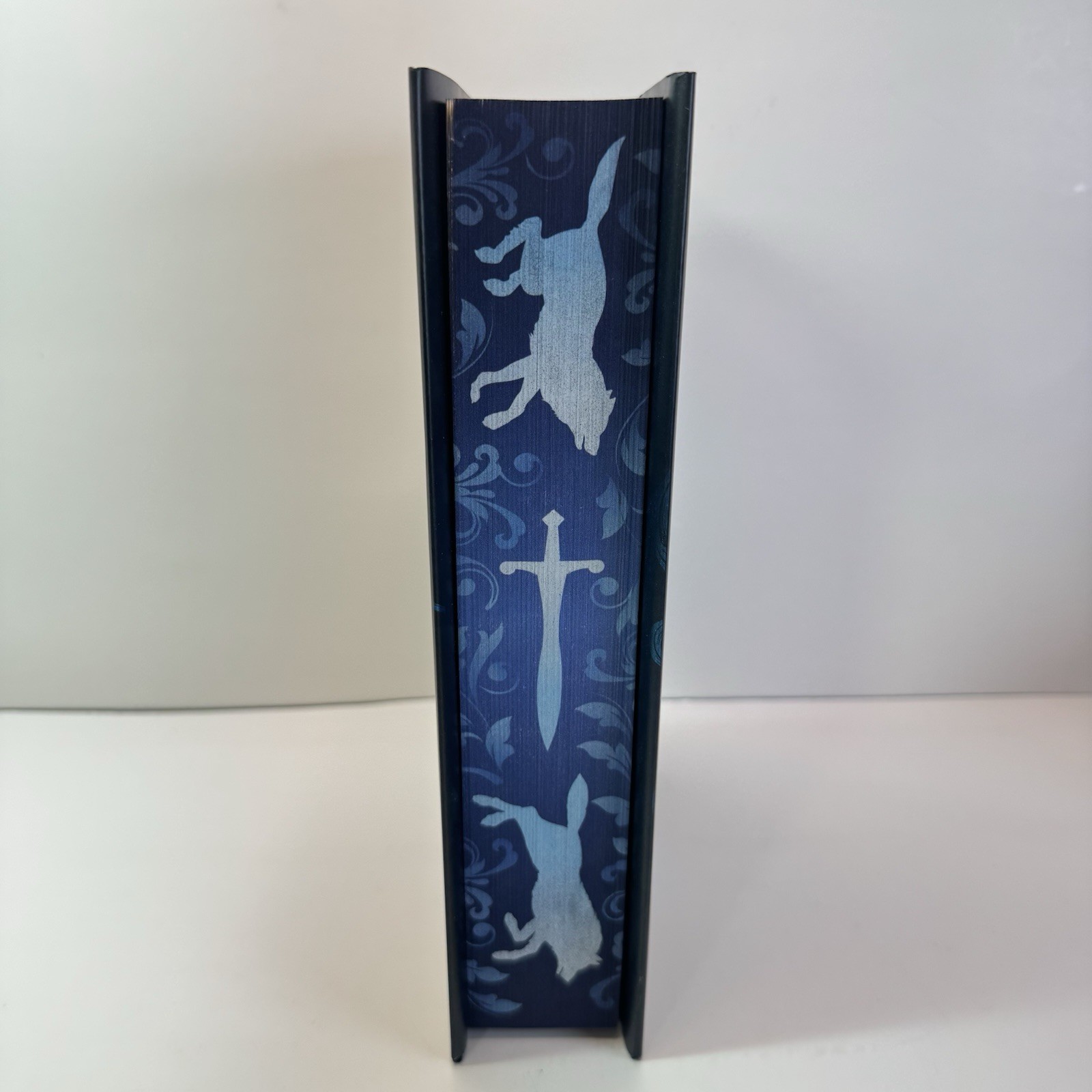 Fury Bound Sable Sorensen Barnes & Noble Deluxe Ed. Sprayed Edge HAND SIGNED New
