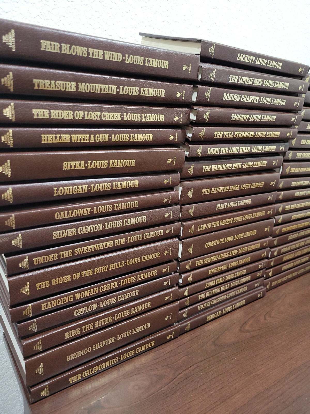 LOUIS L’AMOUR LEATHERETTE BOOKS *You choose from drop down *updated titles 9/11
