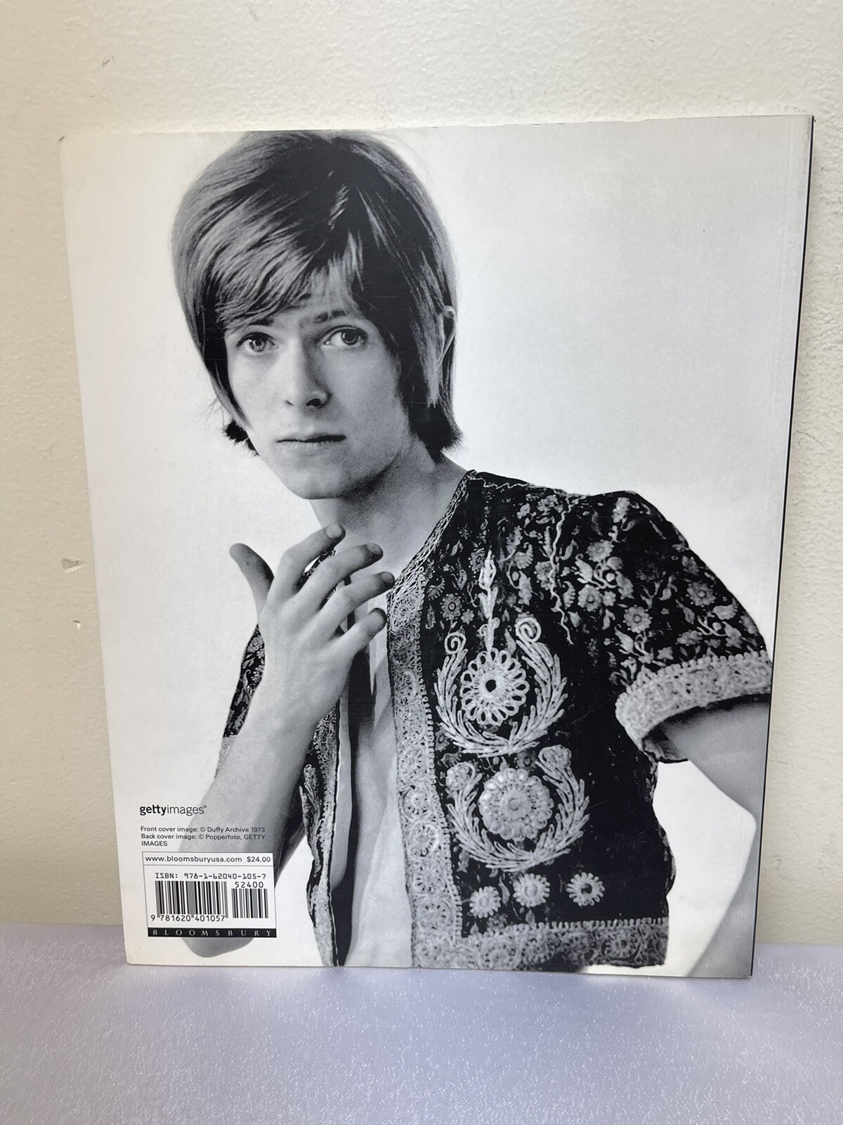 David Bowie Style By : Danny Lewis LARGE 8.7″ x 10.5″ 2012 First Edition