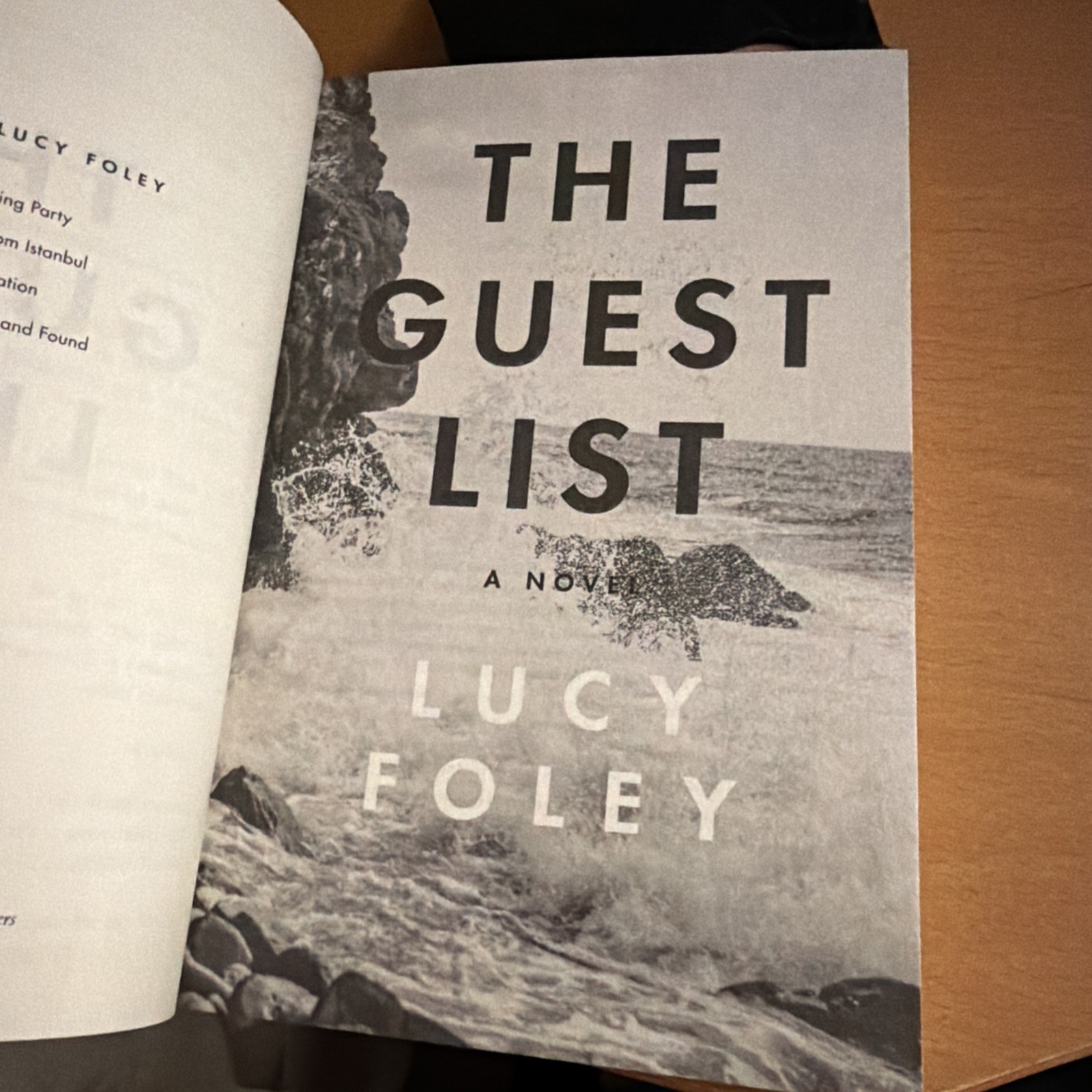 Lucy Foley Boxed Set: The Hunting Party / The Guest List / The Paris Apartment