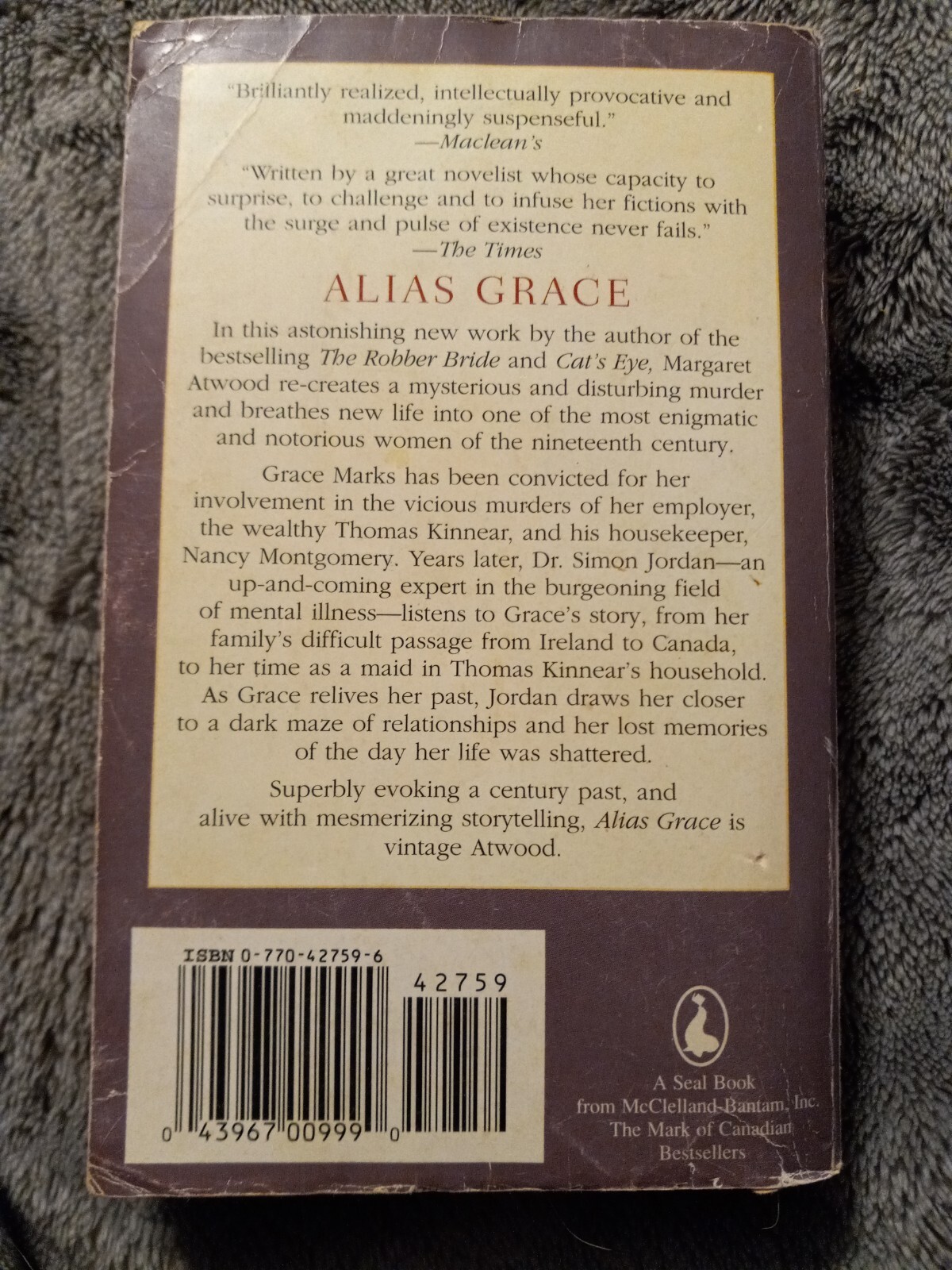 Alias Grace : A Novel by Margaret Atwood (1997, Trade Paperback)