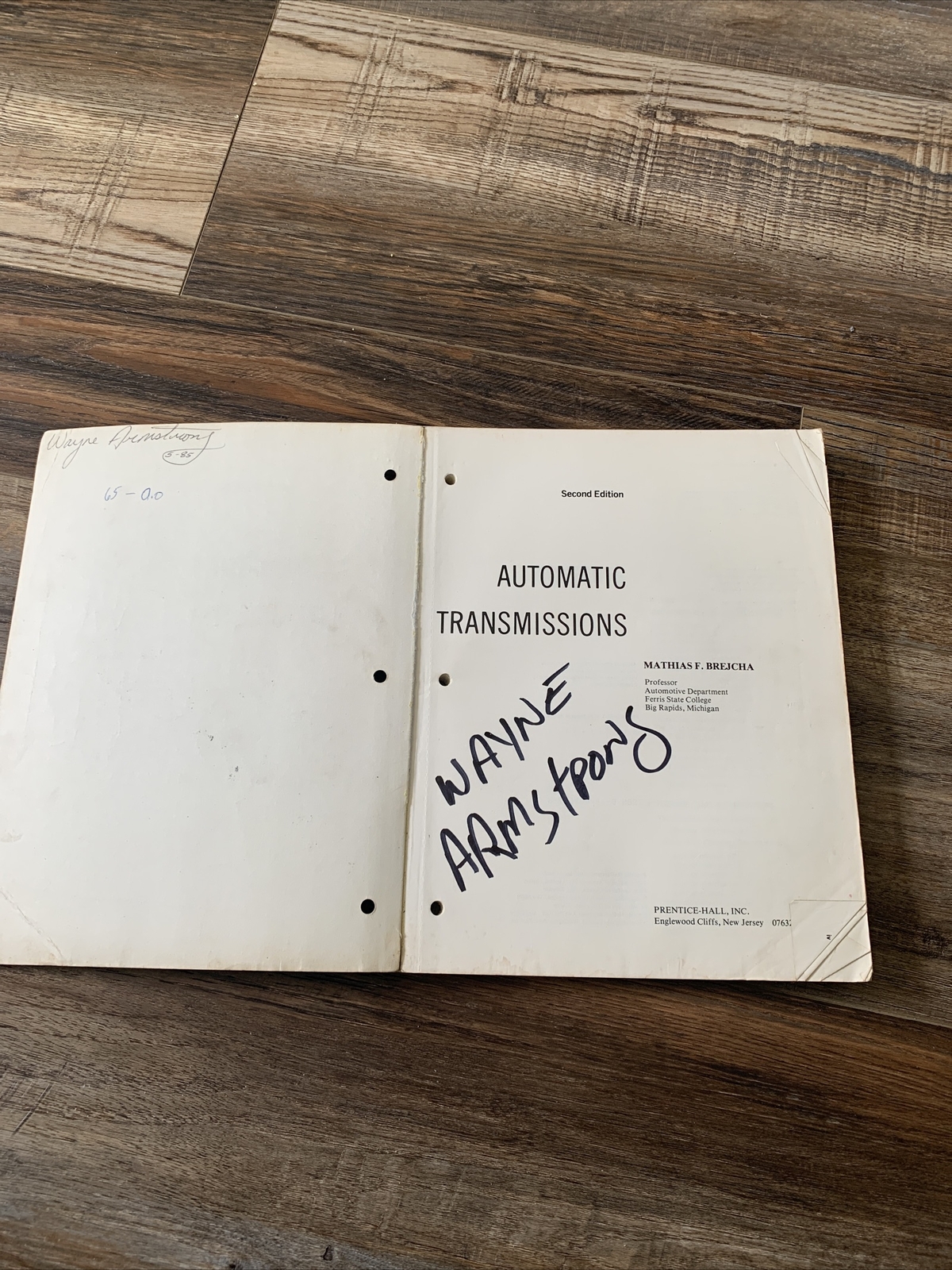 Automatic Transmissions Mathias F. Brejcja 402 Pages Printed In USA 2nd. Edition