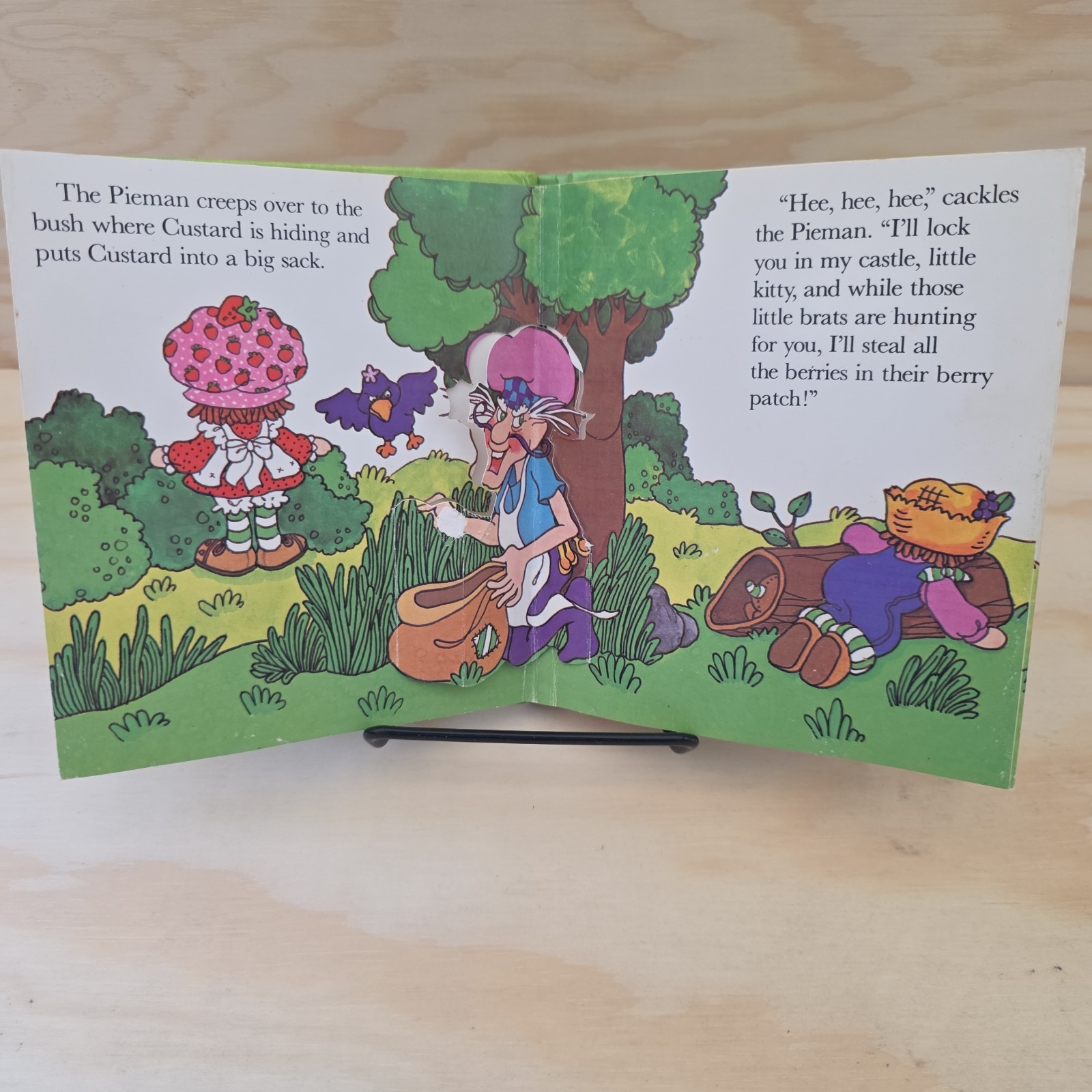 Vintage Strawberry Shortcake & The Catnabbing Pop-Up Book 1982 hardcover