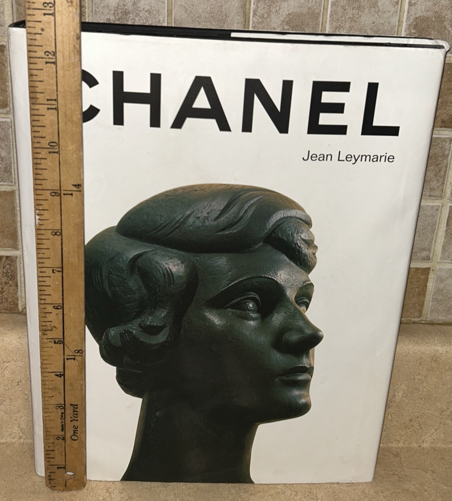 Chanel – Jean Leymarie – 2011 hardcover Preowened